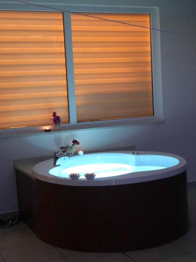 Babylon Luxury Villa With Private Pool And Indoor Heated Pool Side Zewnętrze zdjęcie