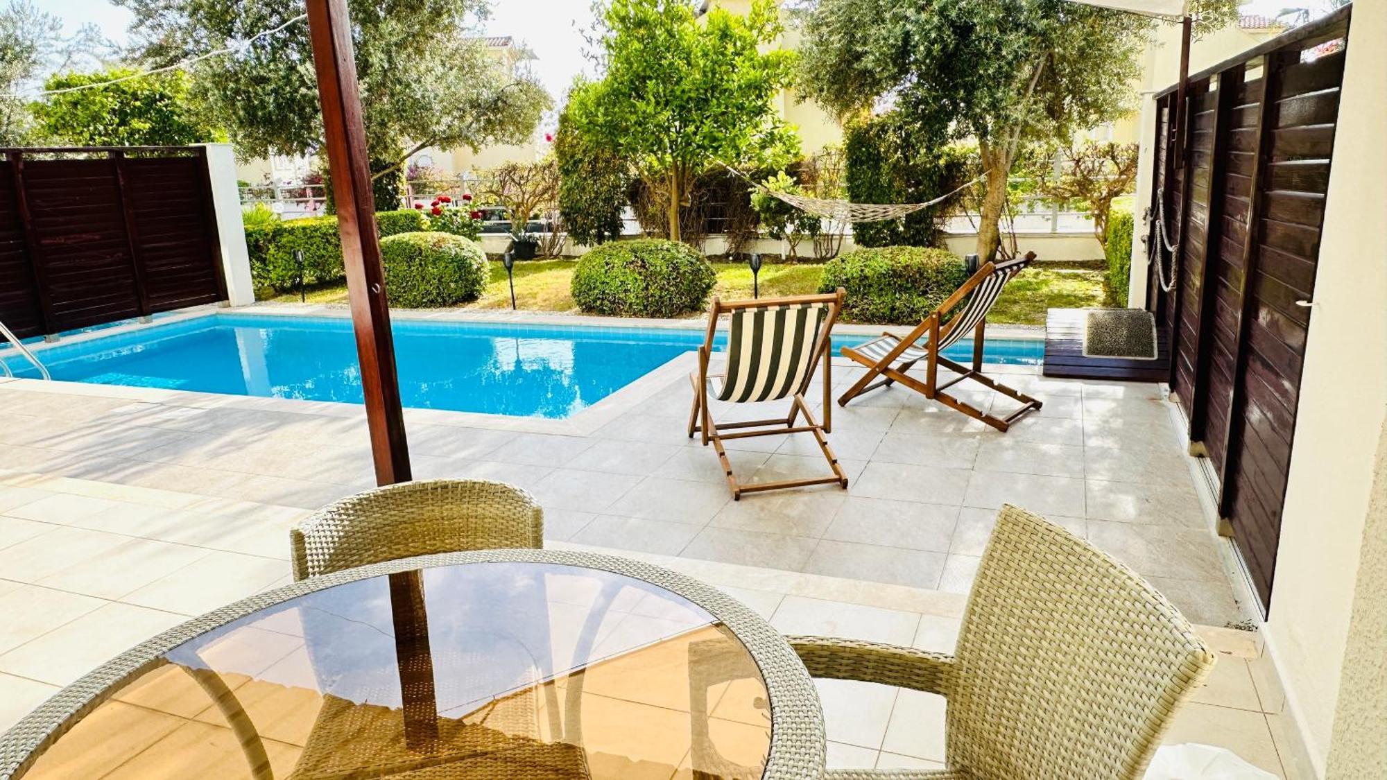 Babylon Luxury Villa With Private Pool And Indoor Heated Pool Side Zewnętrze zdjęcie
